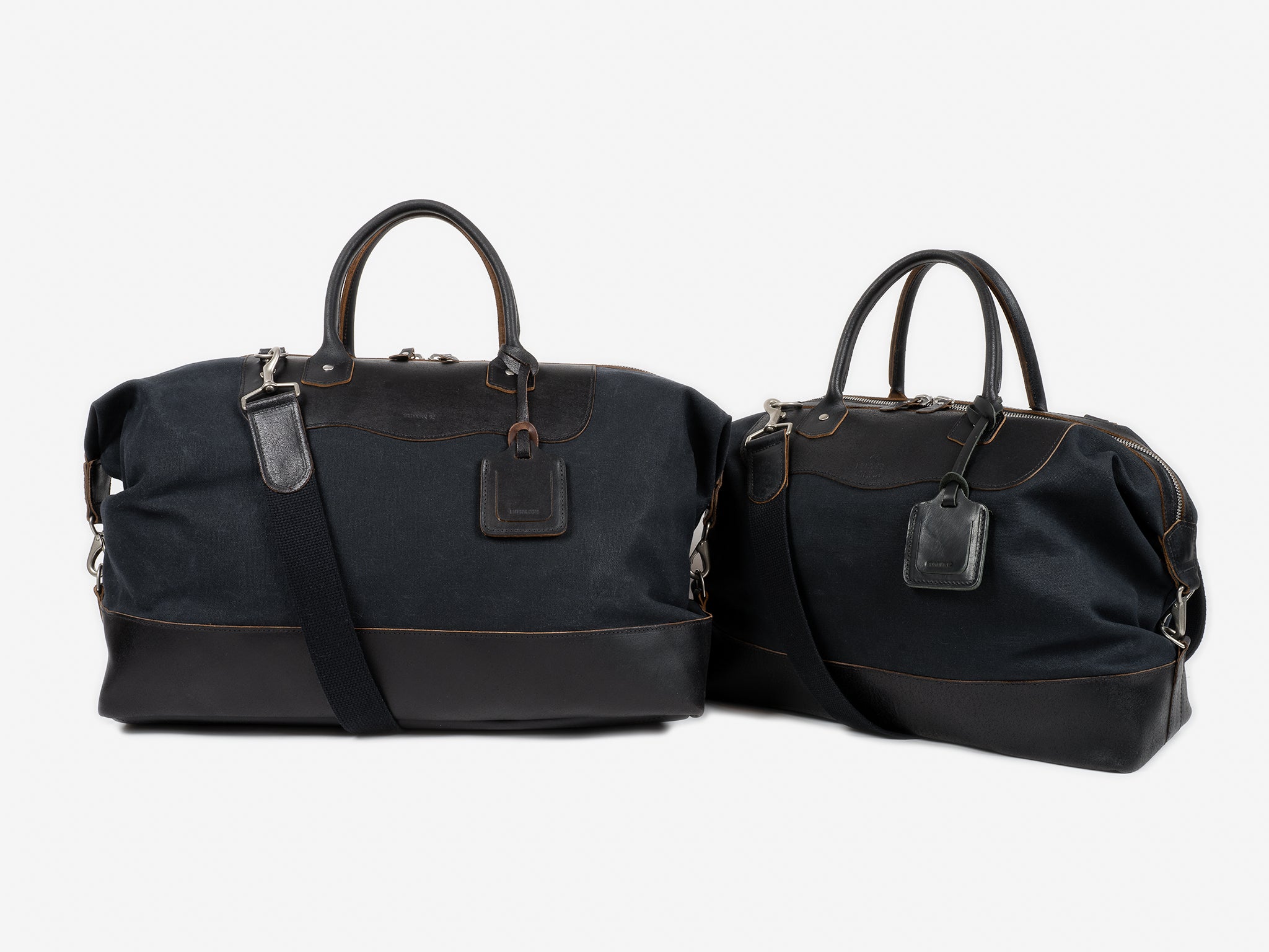 No. 642 Small Carryall, Black Waxed Canvas with Black Waxed Flesh