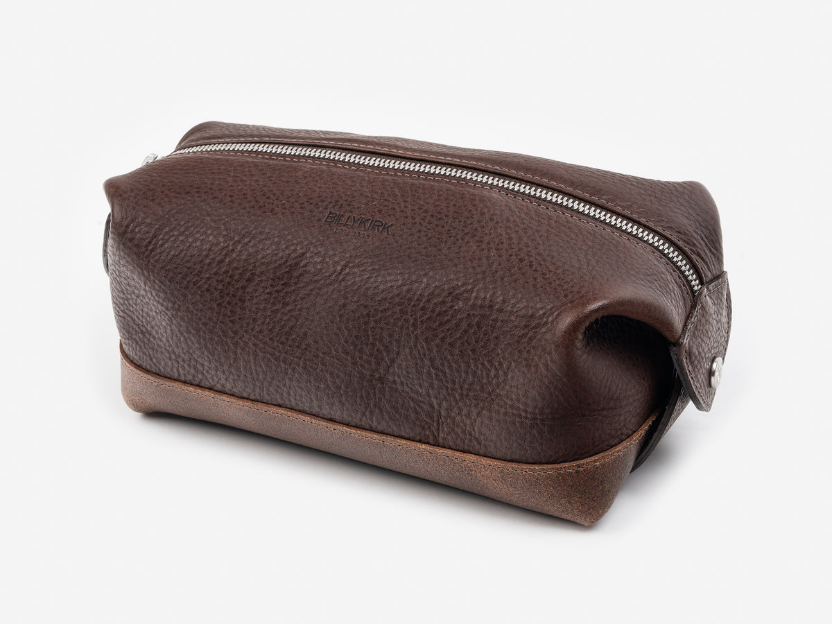No. 644 Carryall Toiletry Bag, Brown