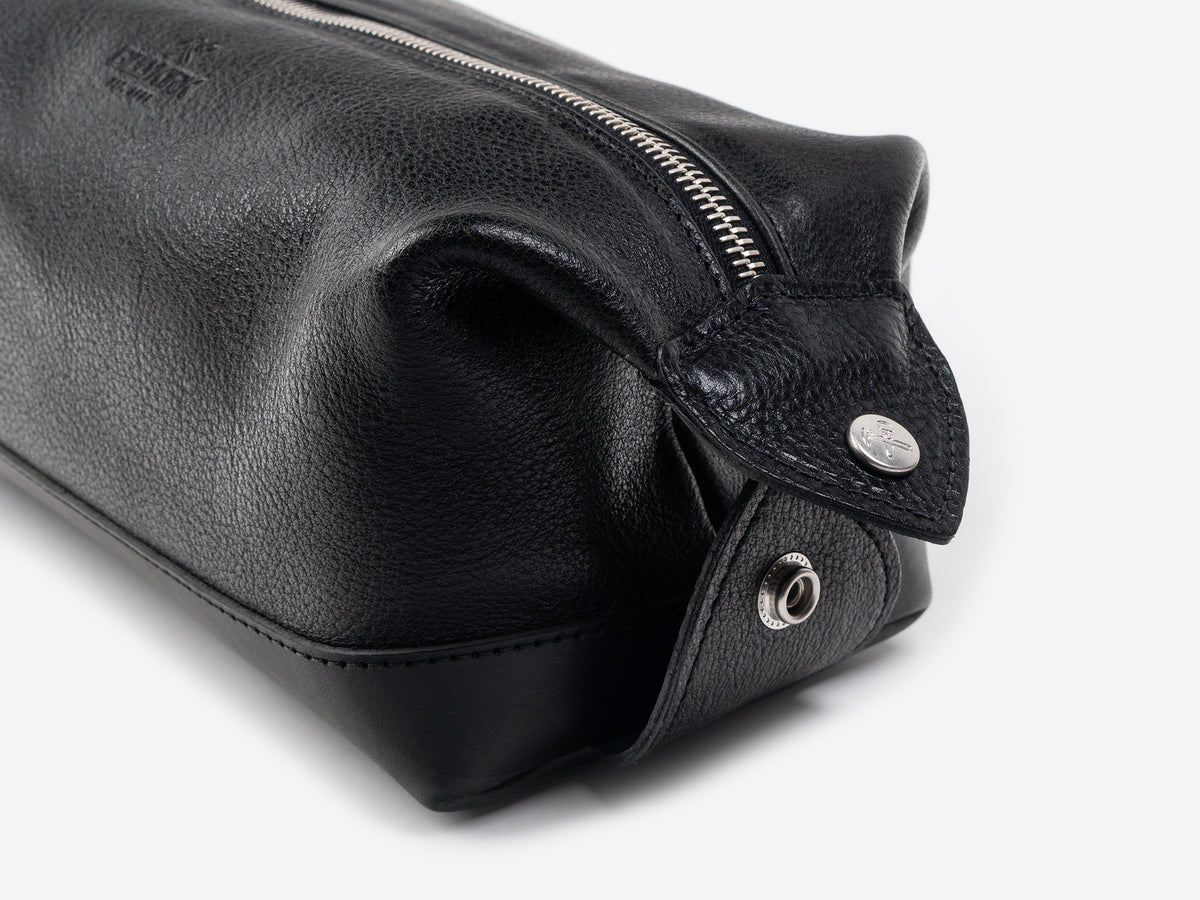 No. 644 Carryall Toiletry Bag, Black