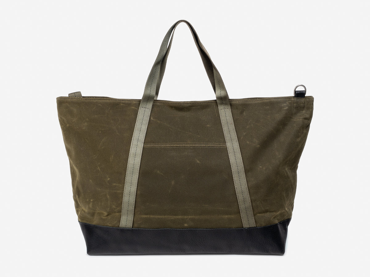 No. 674 Large East West Tote, Olive