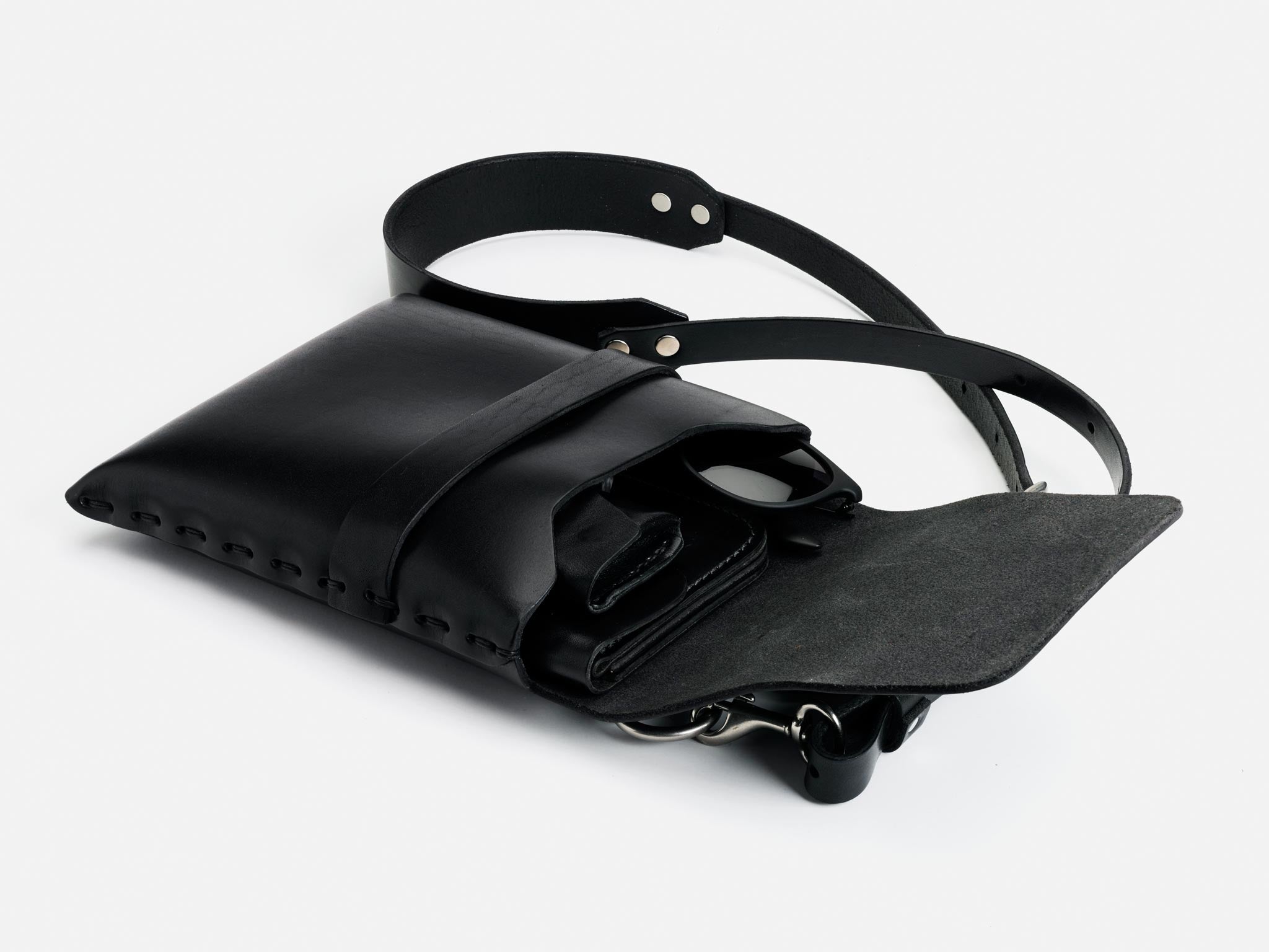 No. 123, Shoulder Pouch in Black Leather – Billykirk