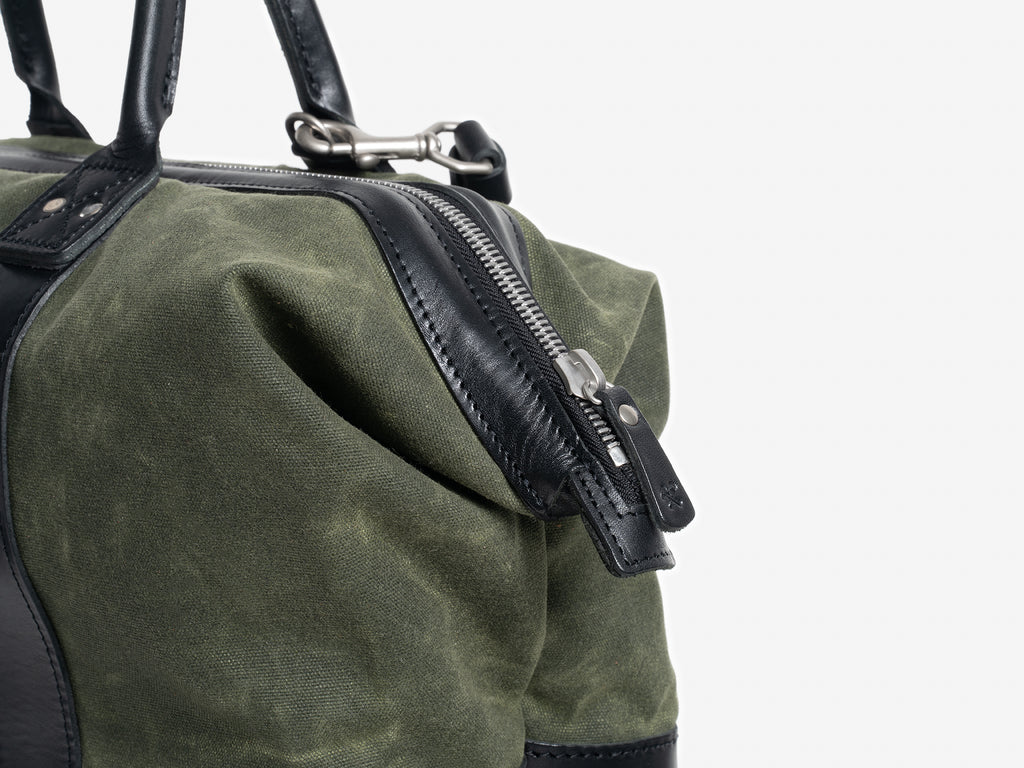 Carryall Duffle Leather Bag in Olive Green